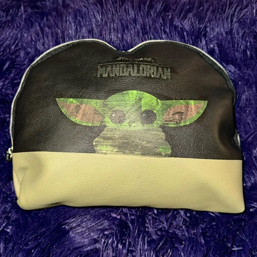 Star Wars Mandalorian baby Yoda  makeup pouch